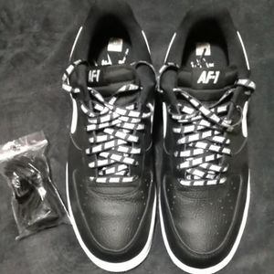 Nike Air Force One..NBA